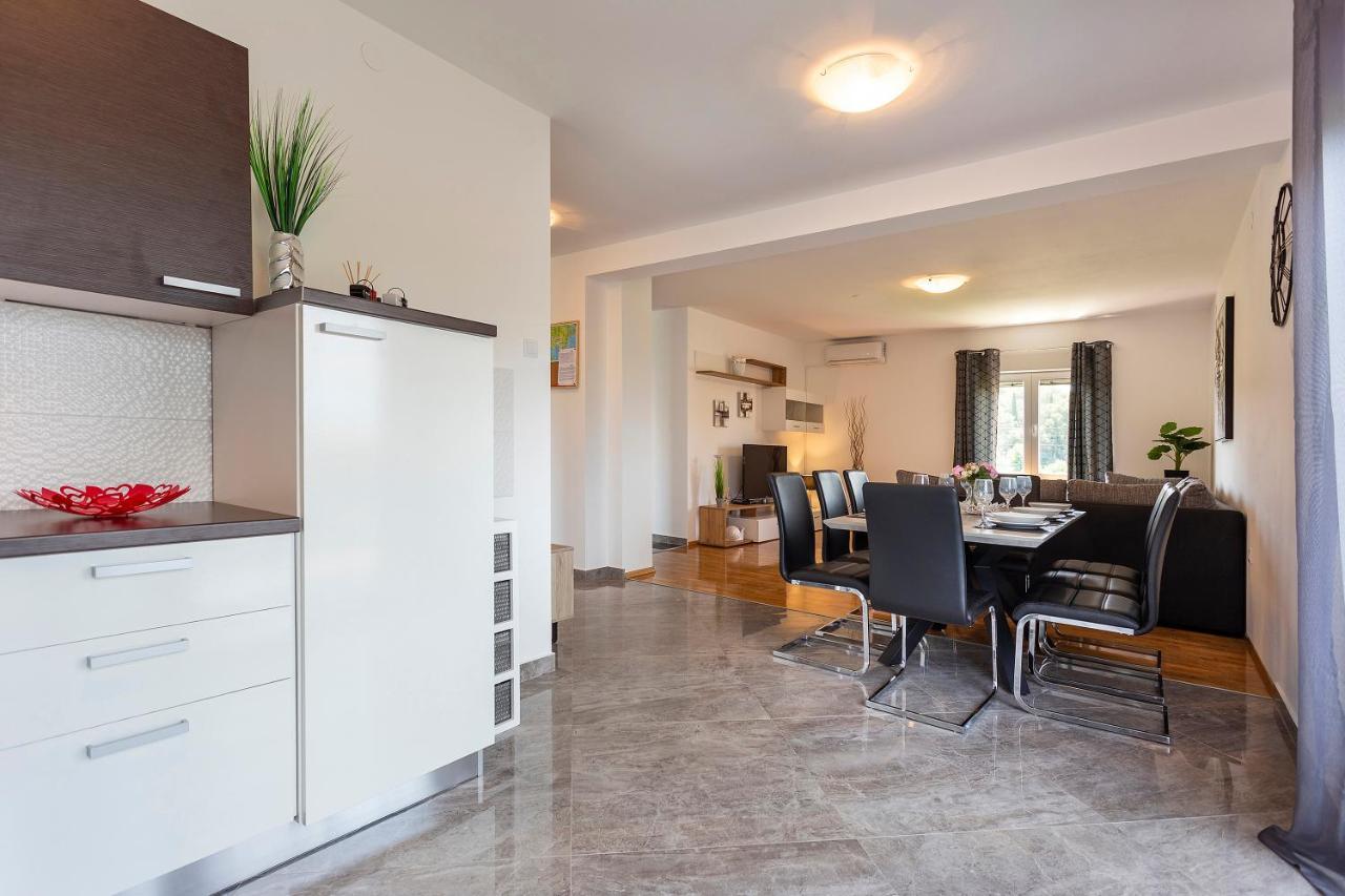 Apartmani Karoca 3 Pula Luaran gambar