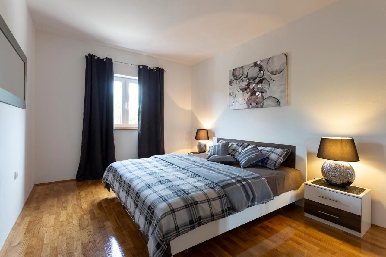 Apartmani Karoca 3 Pula Luaran gambar
