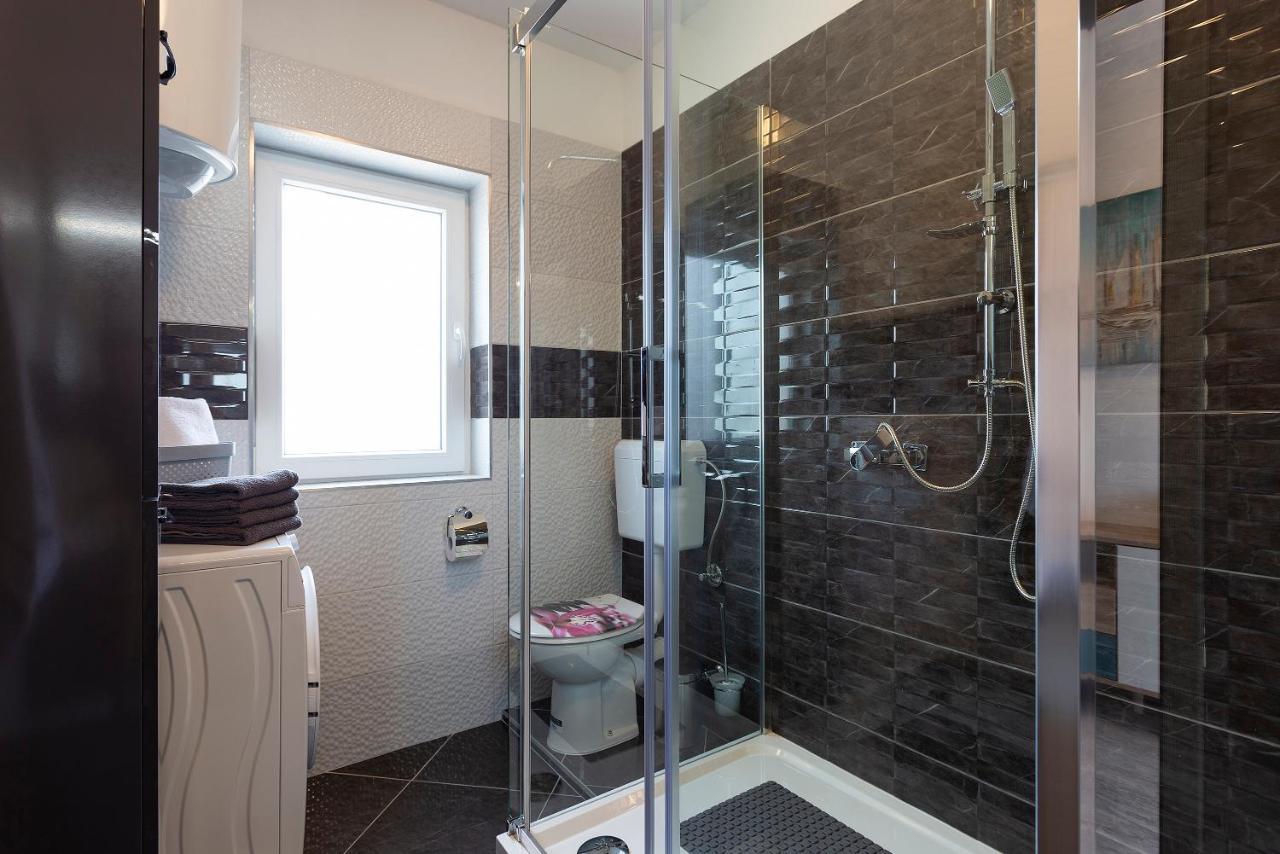 Apartmani Karoca 3 Pula Luaran gambar